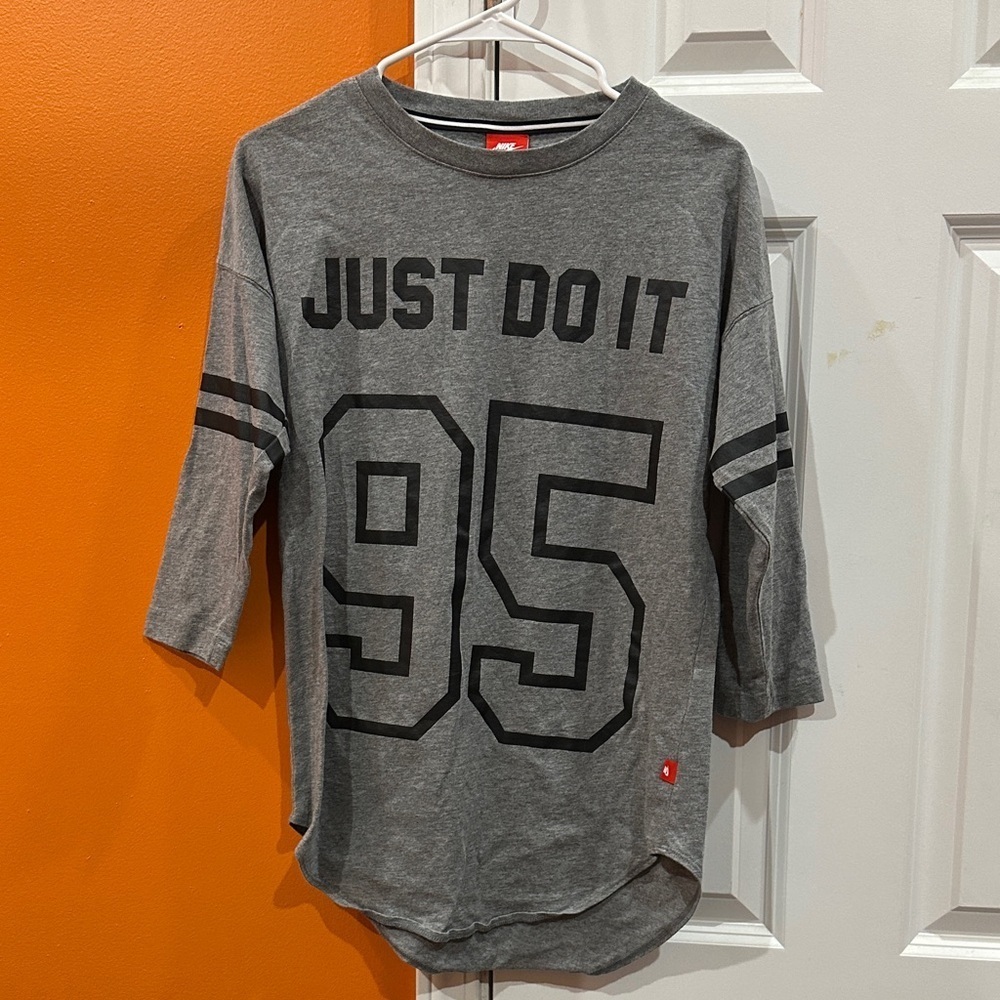 NWOT Nike Charcoal Graphic Tee with Black Accents size S